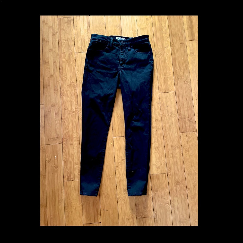 Size 28 Madewell Black Highwaisted Skinny Jeans